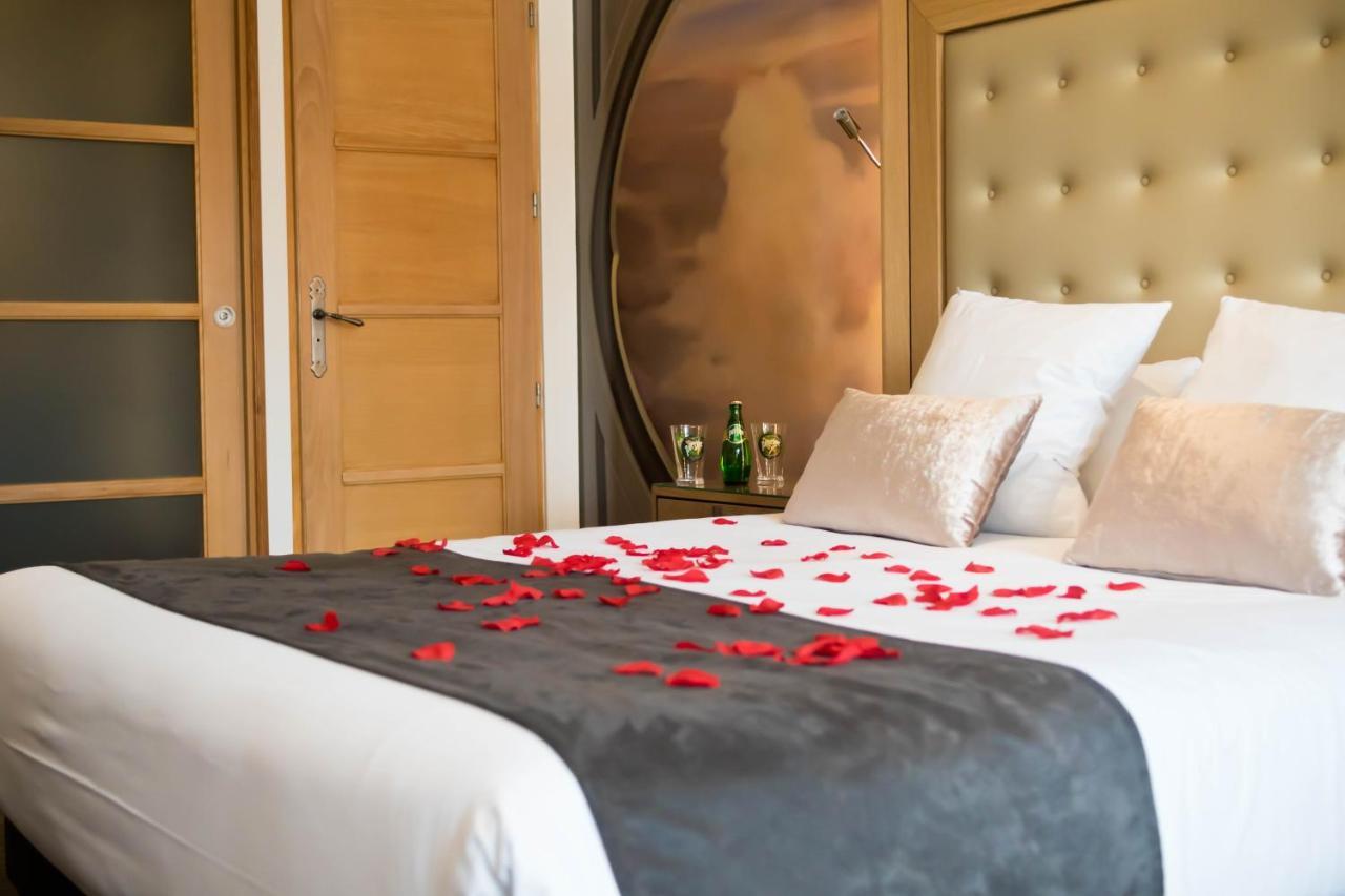 Hotel Et Spa Le Lion D'Or Pont-Évêque 외부 사진