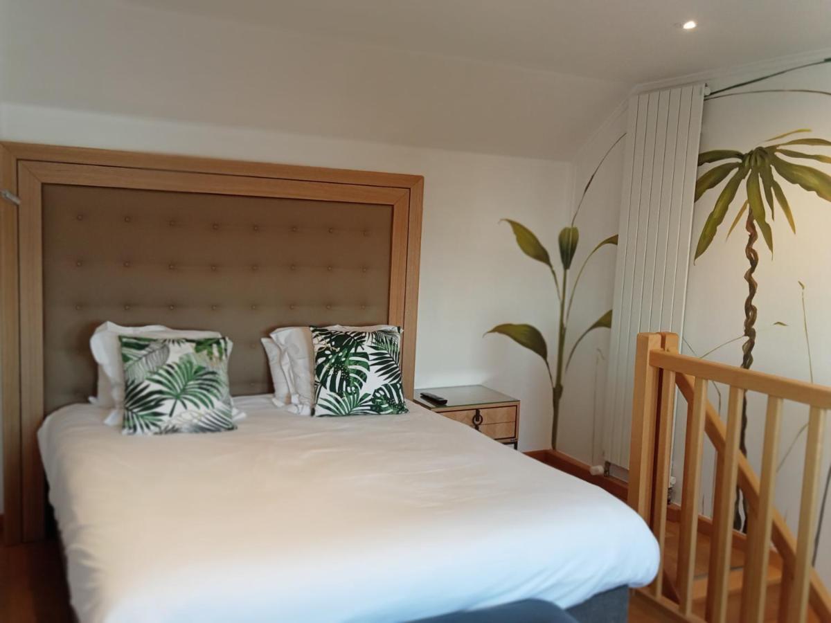 Hotel Et Spa Le Lion D'Or Pont-Évêque 외부 사진