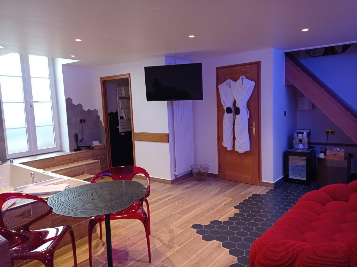 Hotel Et Spa Le Lion D'Or Pont-Évêque 외부 사진