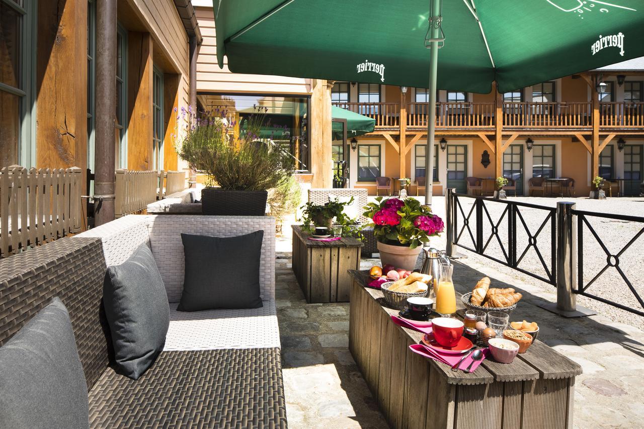 Hotel Et Spa Le Lion D'Or Pont-Évêque 외부 사진
